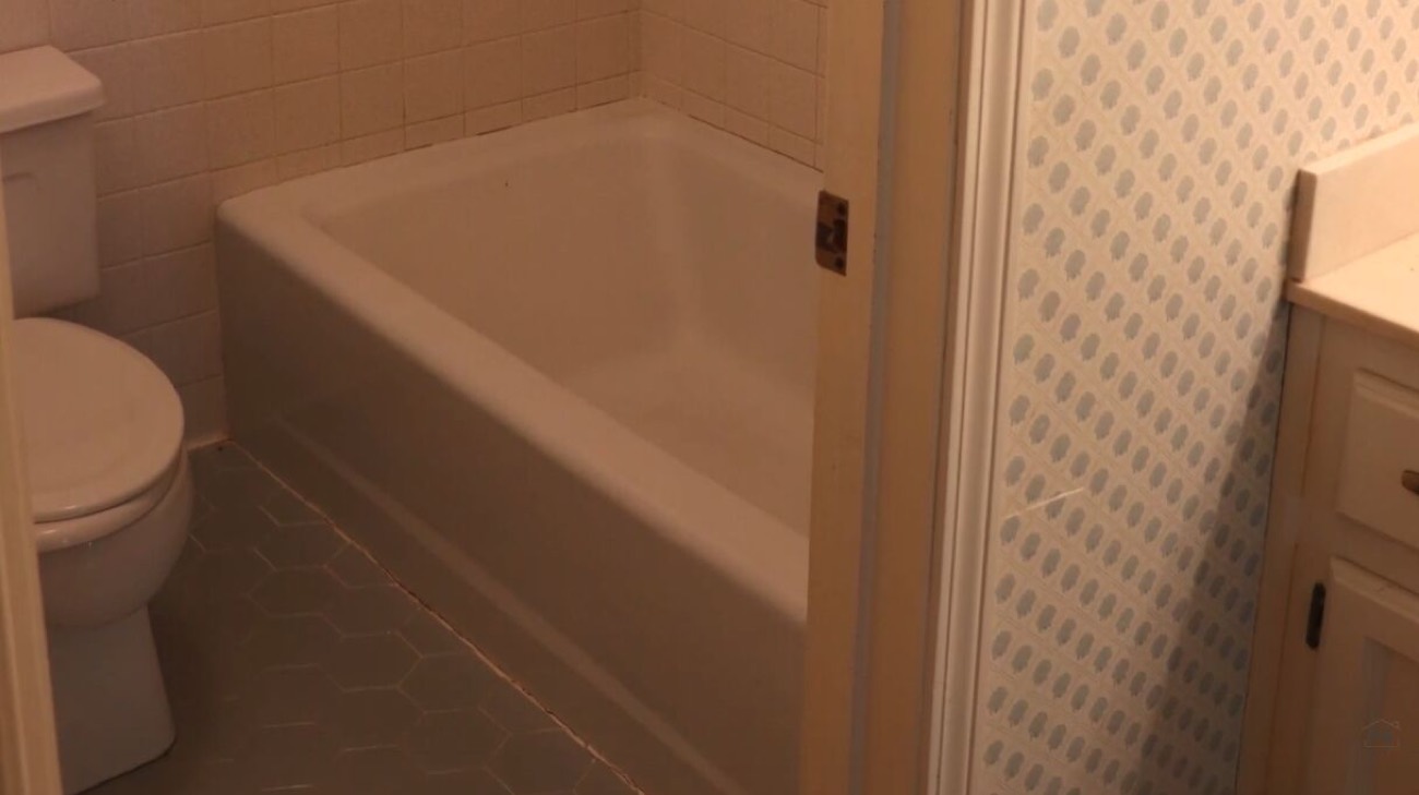 How to Make Over an Ensuite Bathroom on a Budget