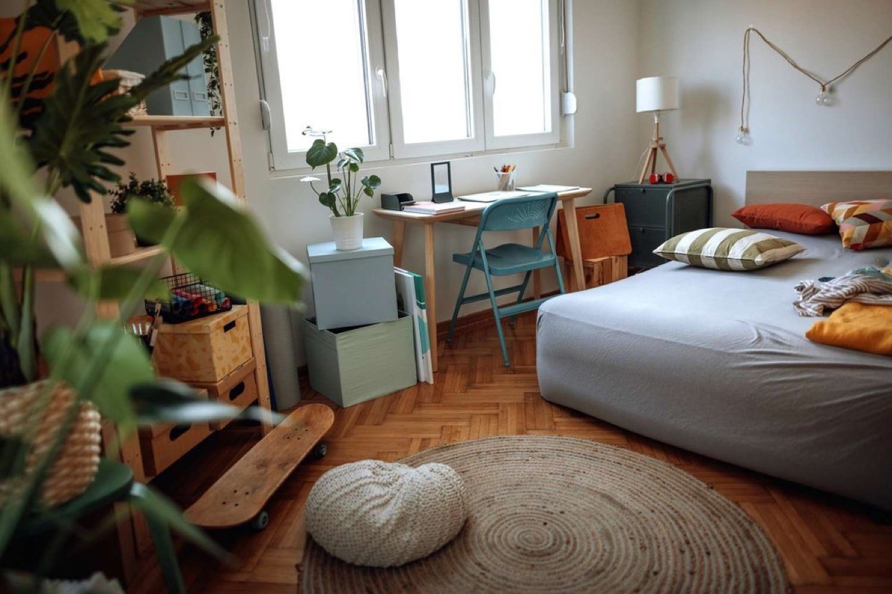 What Makes Your Bedroom Look Smaller Than It Is